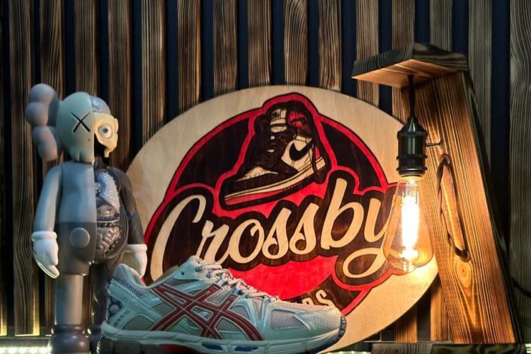 В торговом центре «7 континент» на 2 этаже открылся магазин модной и стильной обуви «Crossby»